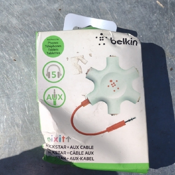 Belkin Rockstar AUX Cable Splitter NWT - Picture 1 of 2